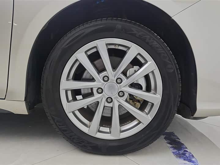 Фото 6 - GAC Aion S