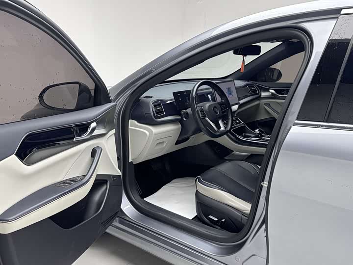 Фото 6 - BYD Qin Plus