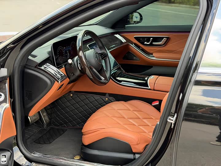 Фото 5 - Mercedes-Benz Maybach S-Class