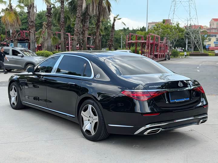 Фото 8 - Mercedes-Benz Maybach S-Class