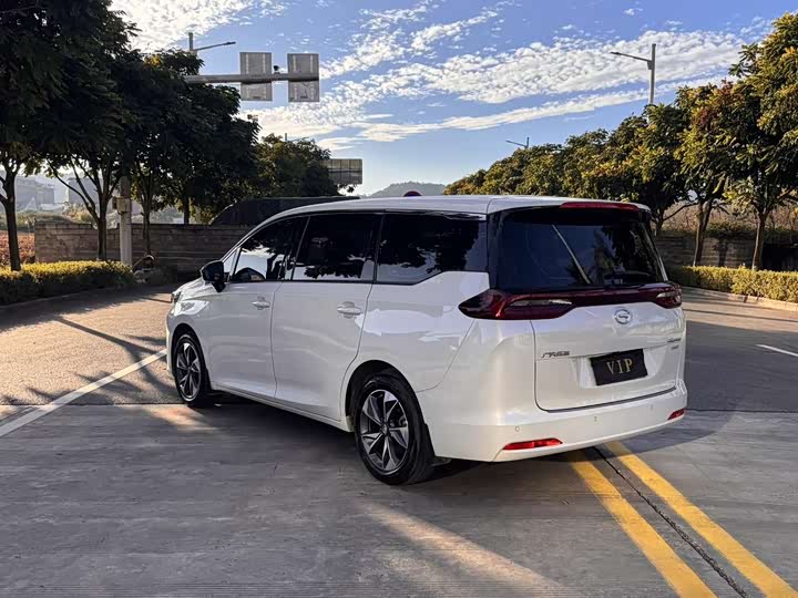 Фото 3 - GAC Trumpchi M6