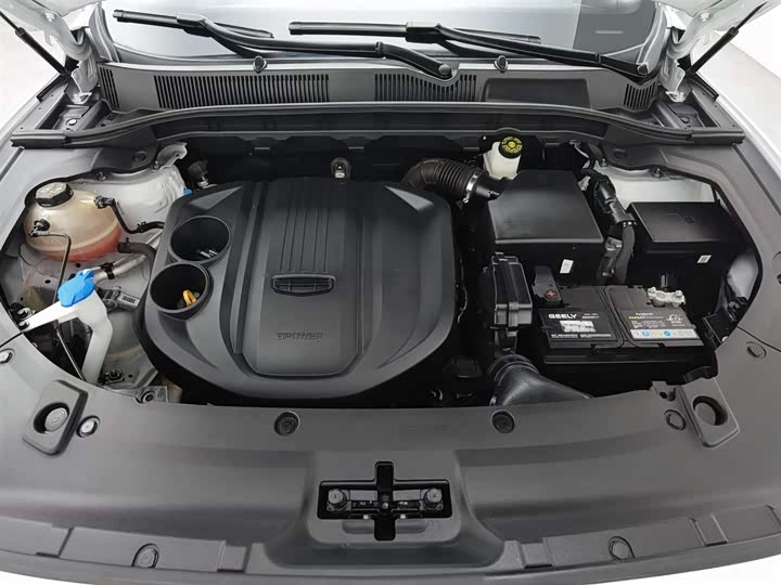 Фото 6 - Geely Atlas