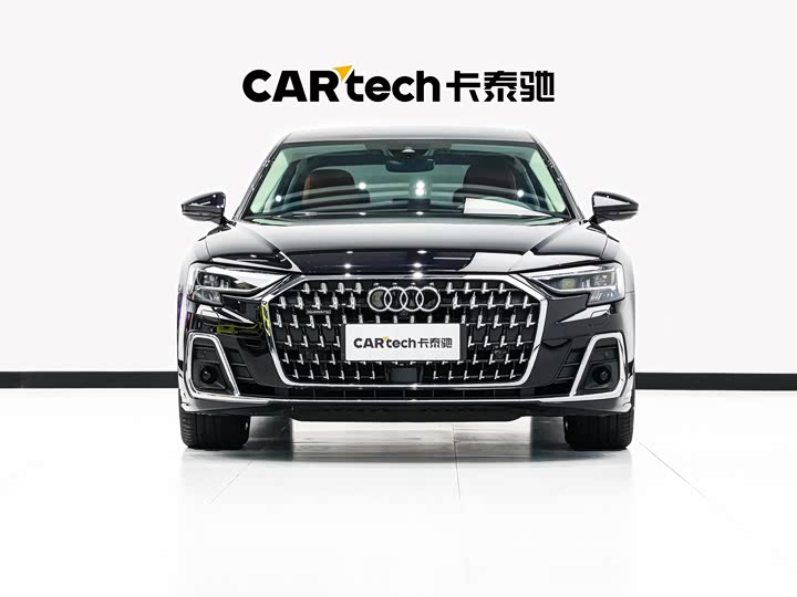 Фото 2 - Audi A8