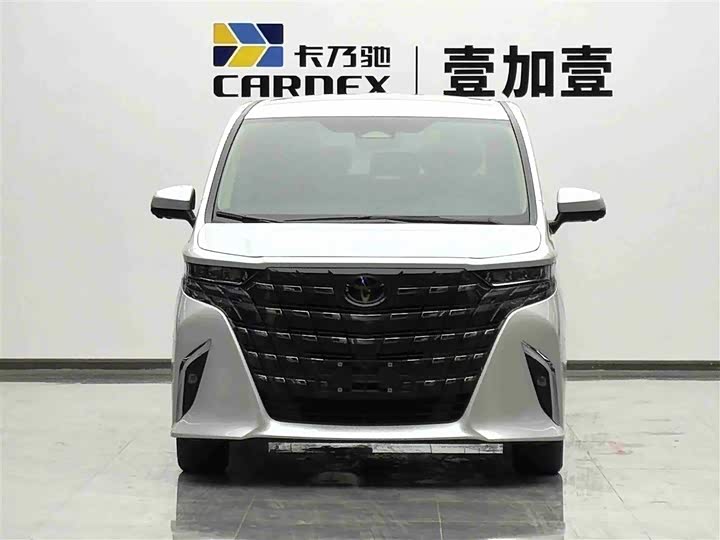 Фото 2 - Toyota Alphard
