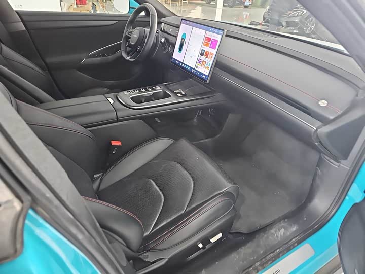 Фото 5 - Xiaomi SU7