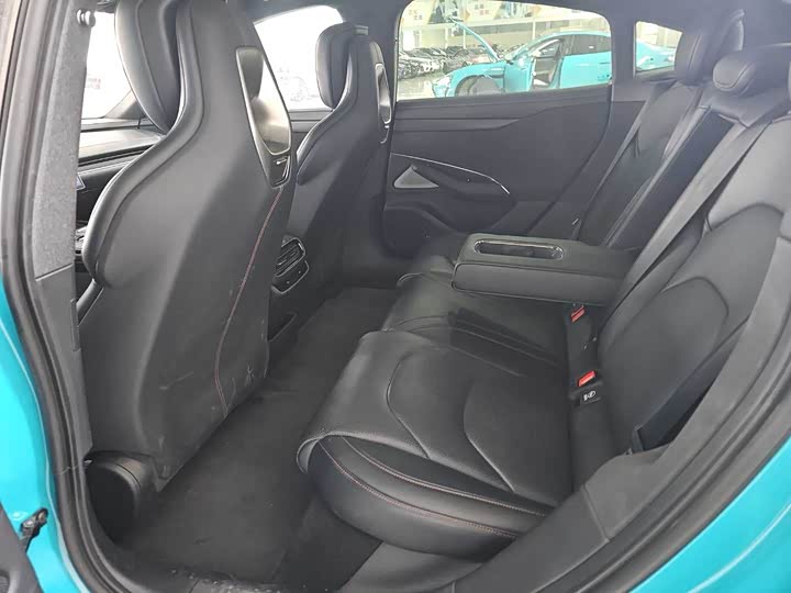 Фото 7 - Xiaomi SU7