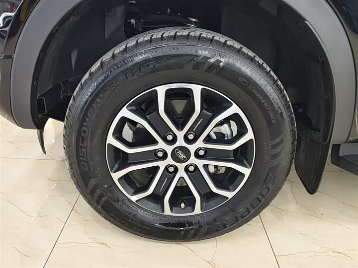 Фото 8 - Ford Ranger