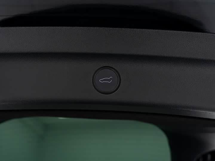 Фото 6 - Tesla Model Y