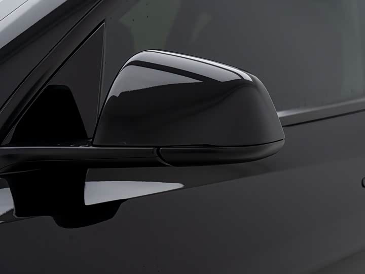 Фото 8 - Tesla Model Y