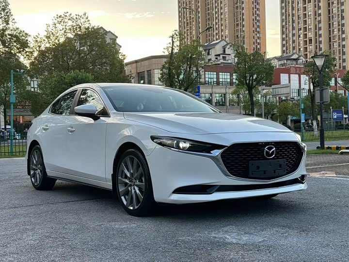 Фото 3 - Mazda 3 (Axela)