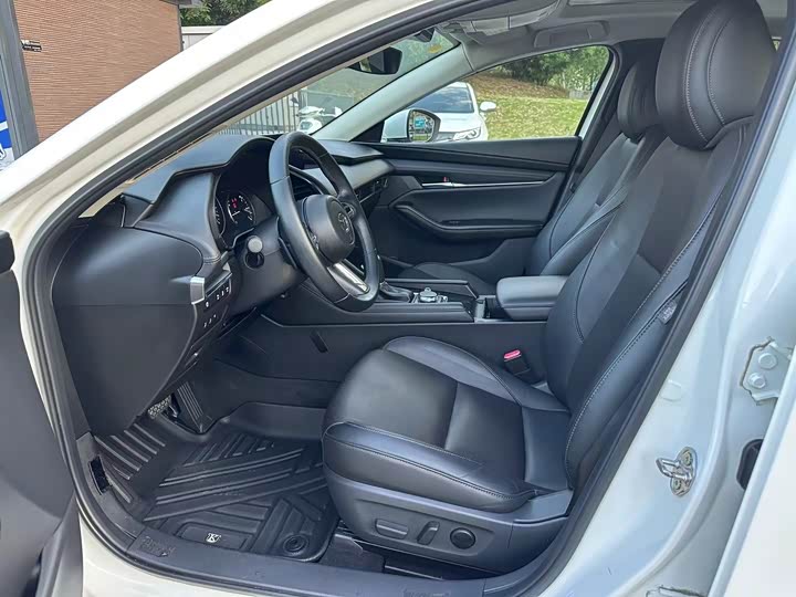 Фото 4 - Mazda 3 (Axela)