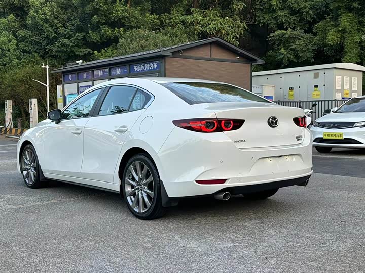 Фото 7 - Mazda 3 (Axela)