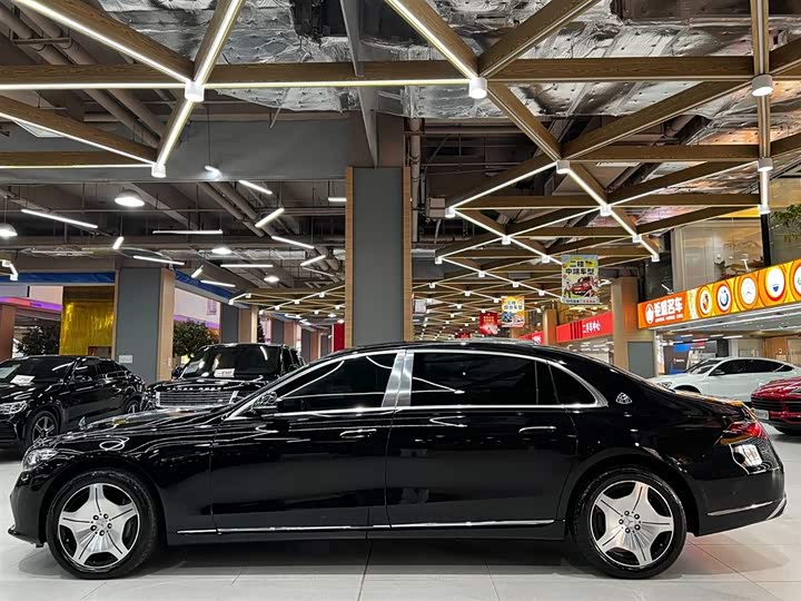 Фото 3 - Mercedes-Benz Maybach S-Class
