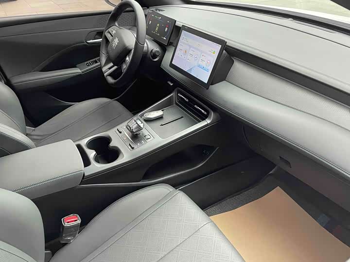 Фото 6 - BYD Qin Plus