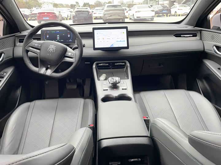 Фото 9 - BYD Qin Plus