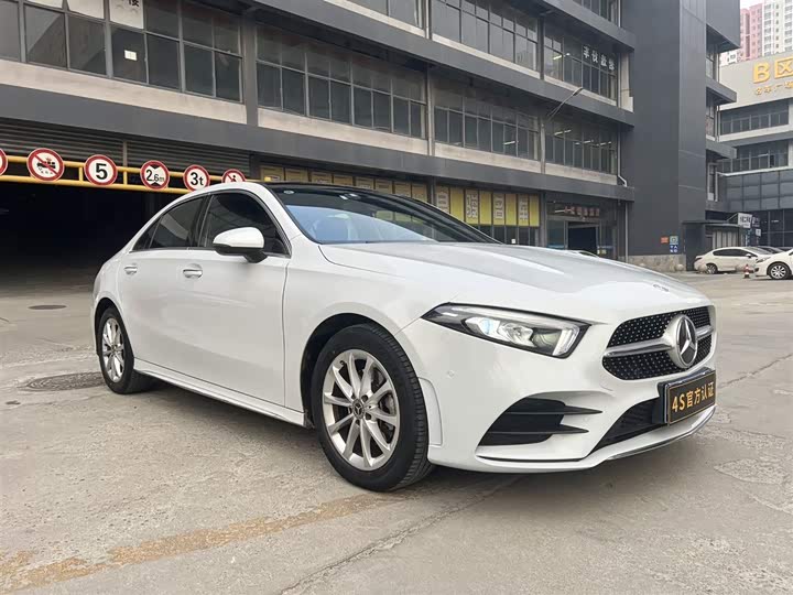 Фото 3 - Mercedes-Benz A-Class