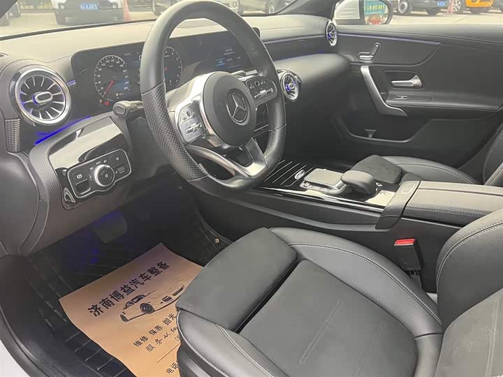 Фото 4 - Mercedes-Benz A-Class