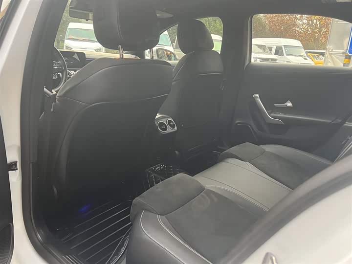 Фото 5 - Mercedes-Benz A-Class