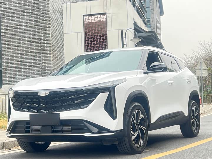 Фото 1 - Geely Atlas