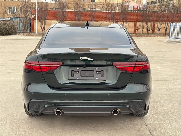 Фото 5 - Jaguar XE L