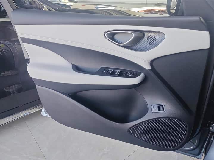 Фото 7 - BYD Seal 05 DM-i Hybrid