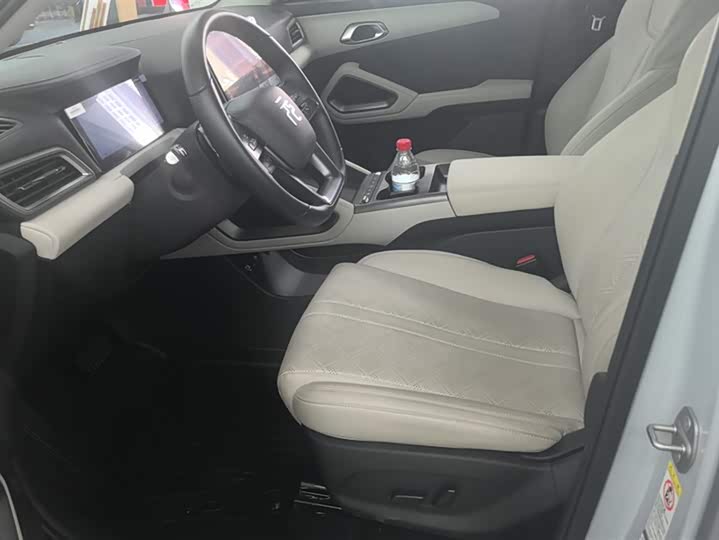 Фото 9 - BYD Yuan Up