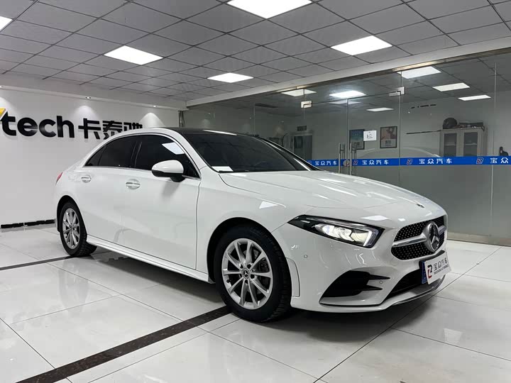 Фото 3 - Mercedes-Benz A-Class