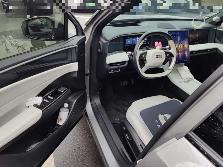 Фото 7 - Geely Galaxy L7