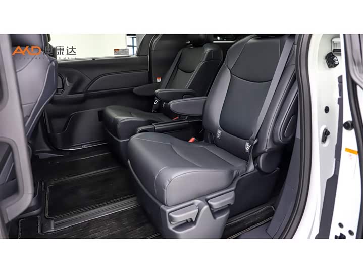 Фото 7 - Toyota Granvia