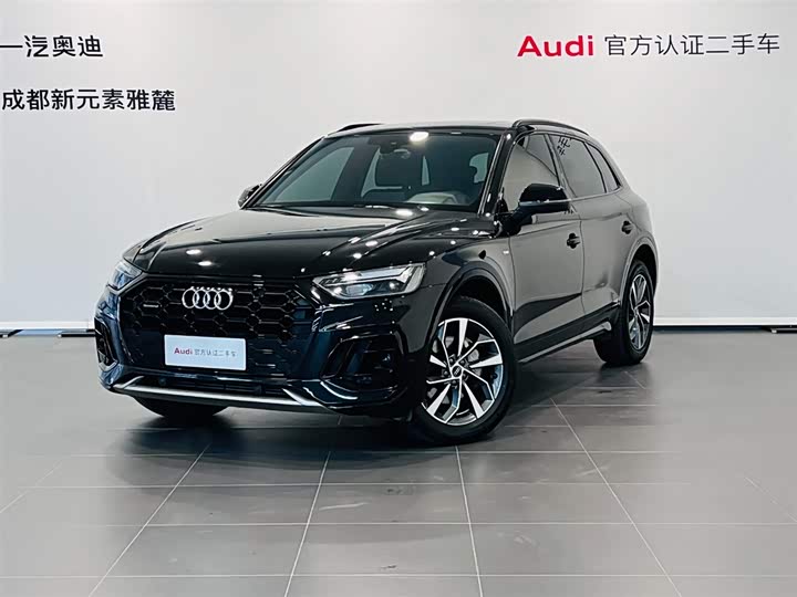 Фото 1 - Audi Q5L