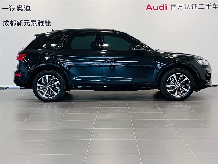 Фото 3 - Audi Q5L