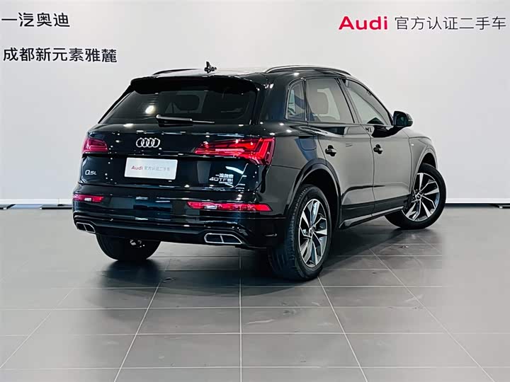 Фото 4 - Audi Q5L