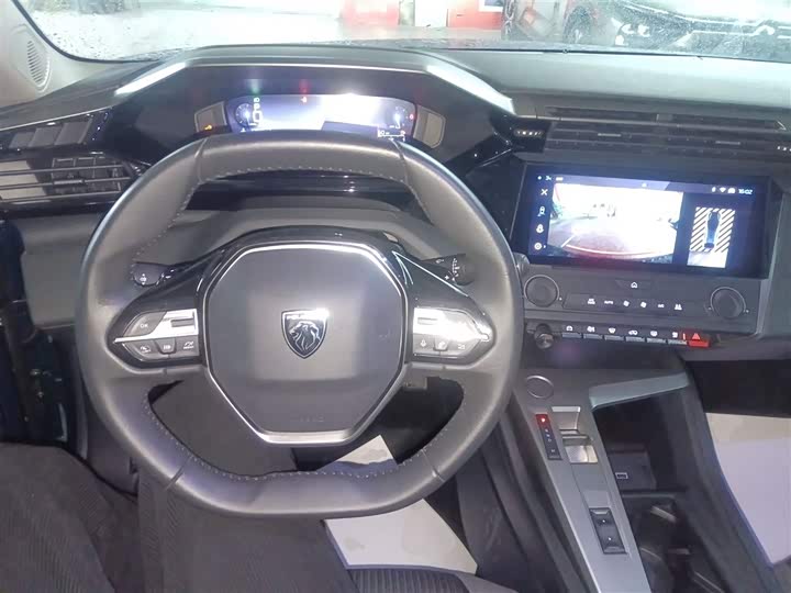 Фото 9 - Peugeot 408X