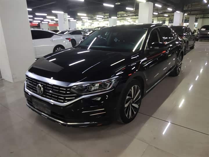 Фото 2 - Volkswagen Passat