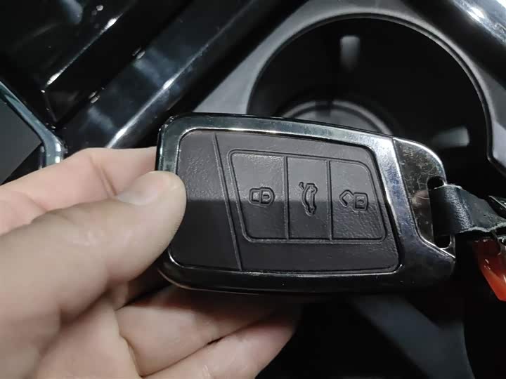 Фото 9 - Volkswagen Passat