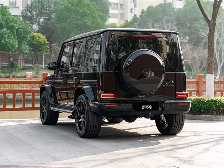 Фото 8 - Mercedes-Benz G-Class AMG
