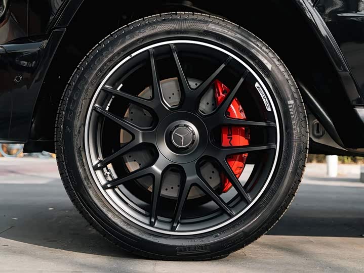 Фото 9 - Mercedes-Benz G-Class AMG