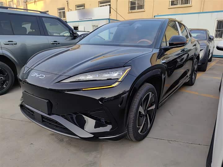 Фото 2 - BYD Sea Lion 07 EV