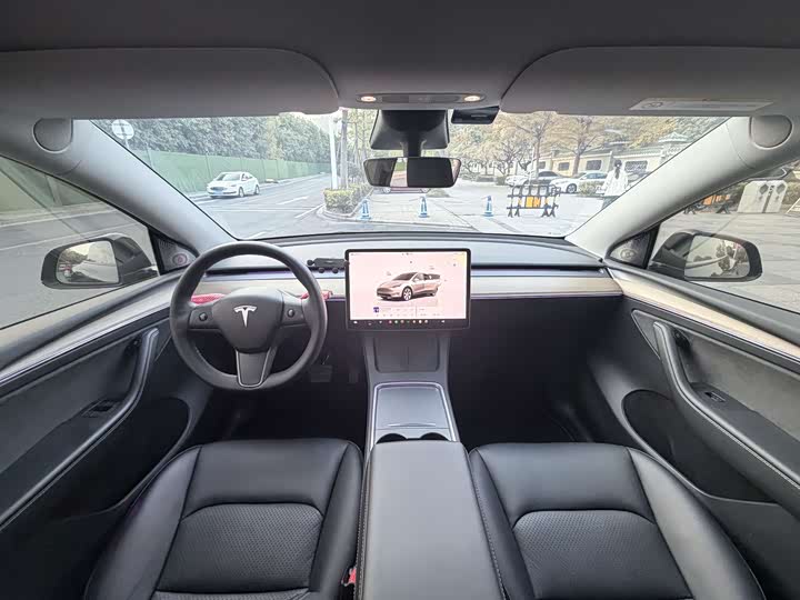 Фото 7 - Tesla Model Y