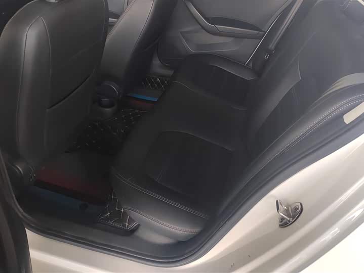 Фото 7 - Volkswagen Santana