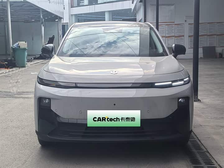 Фото 2 - Leapmotor B10