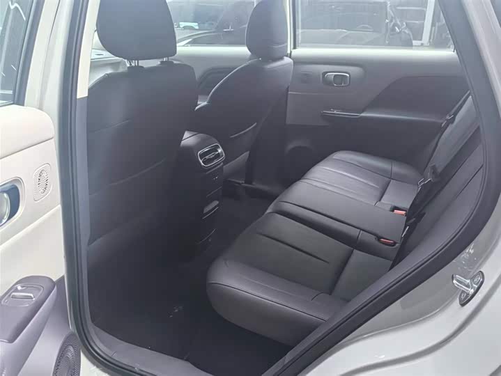 Фото 6 - Leapmotor B10