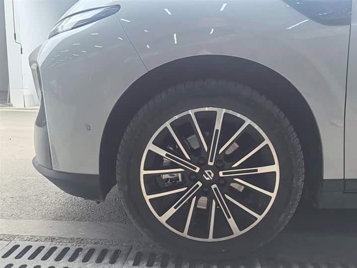 Фото 8 - Leapmotor B10