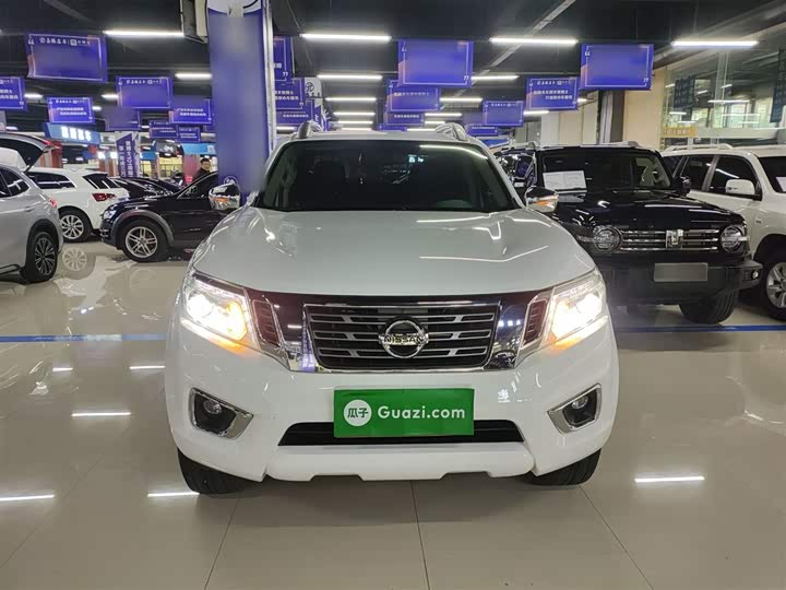 Фото 3 - Nissan Navara