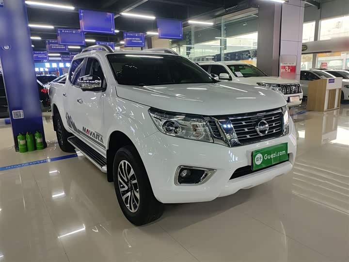 Фото 4 - Nissan Navara
