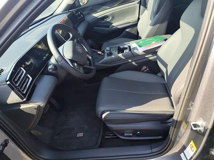 Фото 9 - BYD Qin L