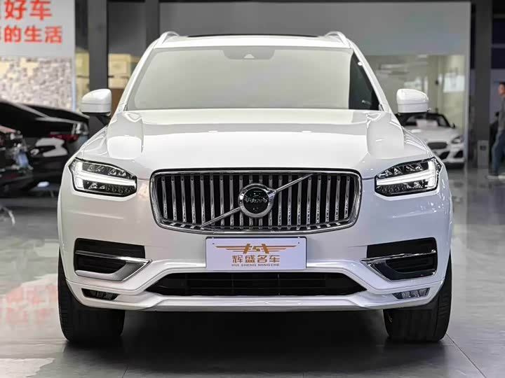 Фото 2 - Volvo XC90