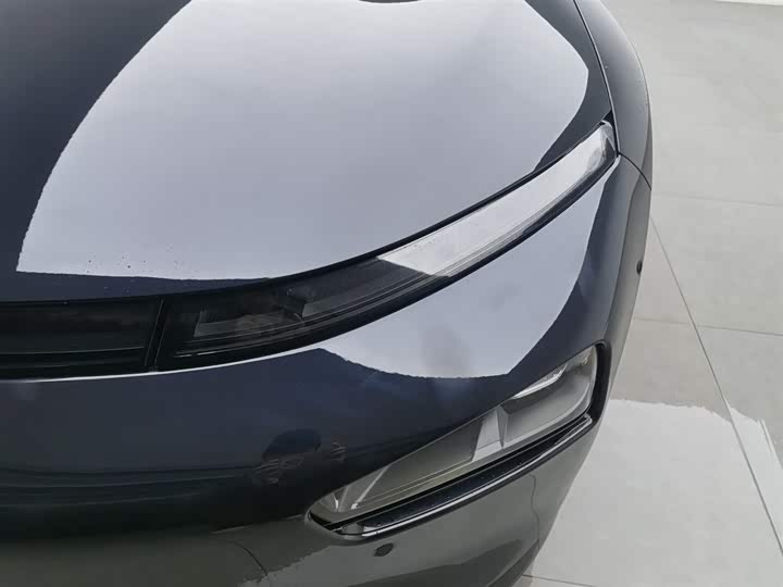 Фото 7 - XPeng P7