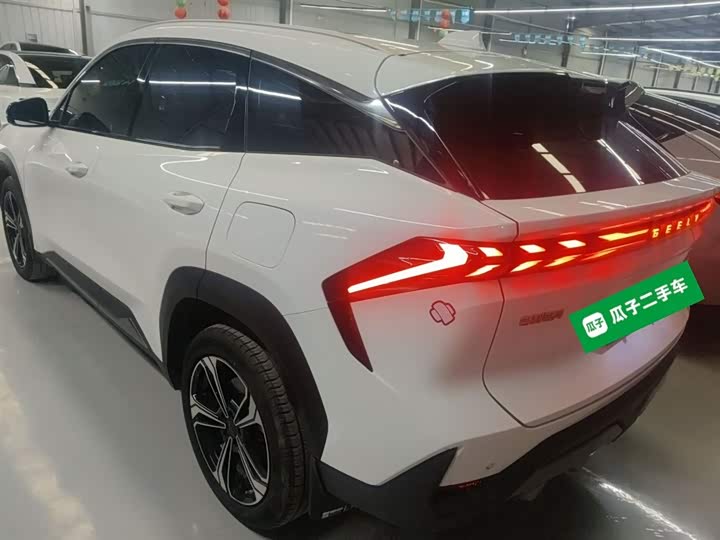 Фото 4 - Geely Galaxy L7