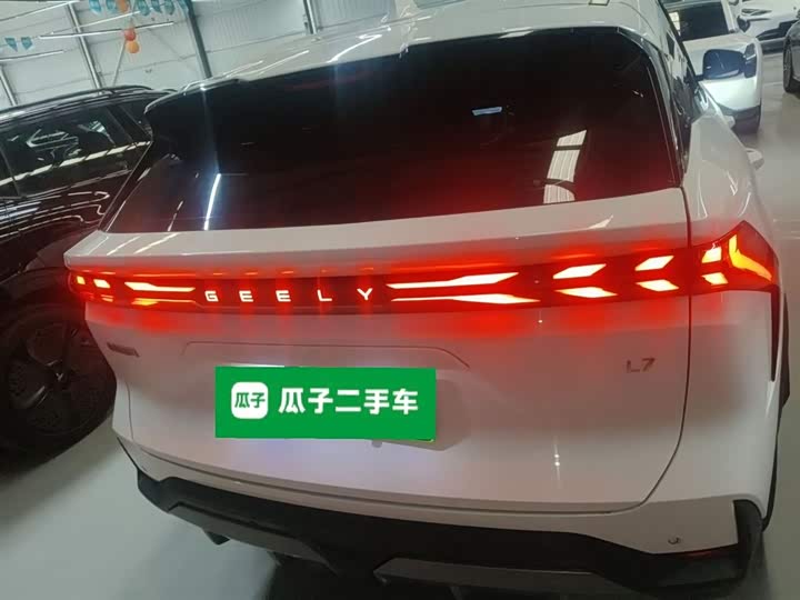 Фото 5 - Geely Galaxy L7